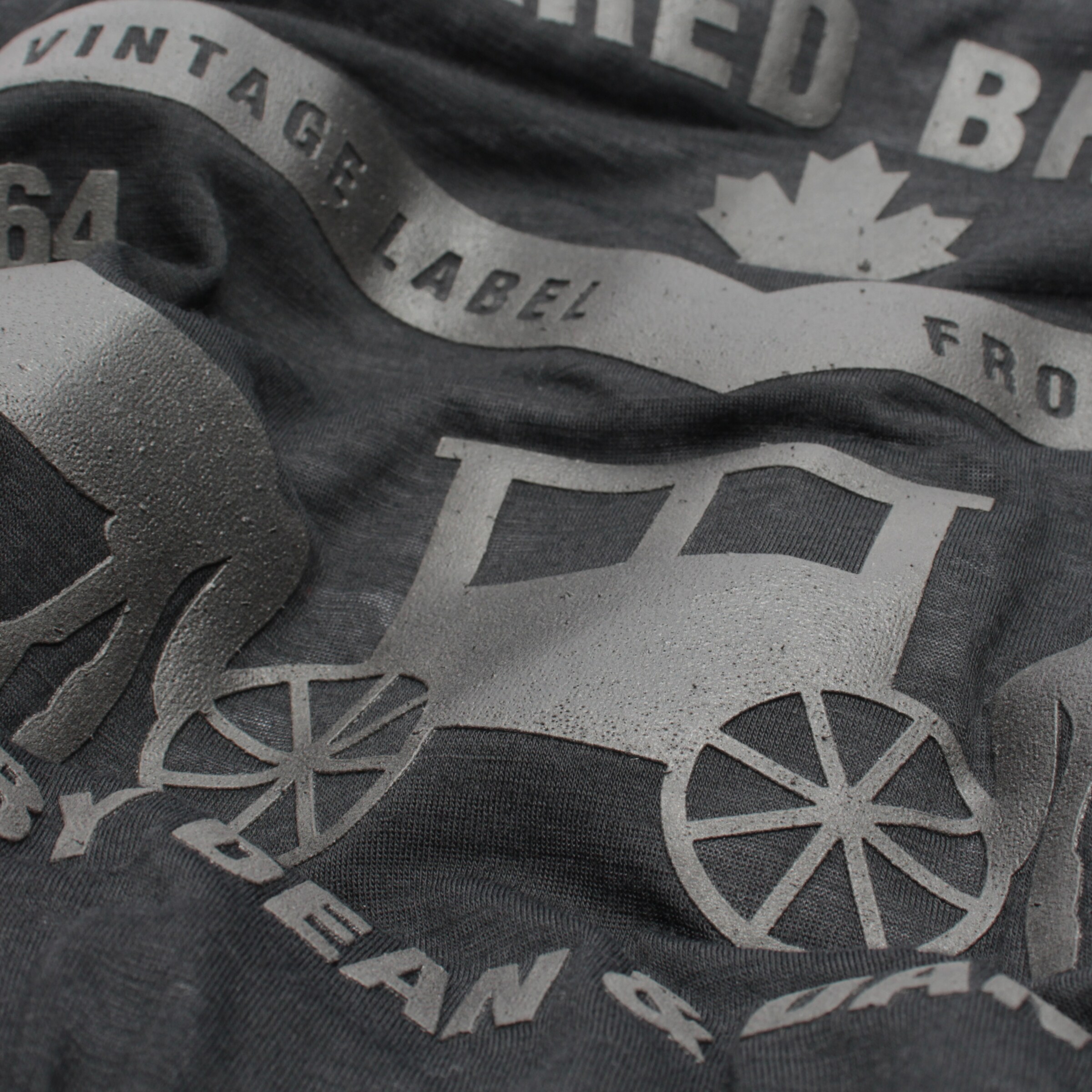 DSQUARED2 Button Up Shirt in M in Black