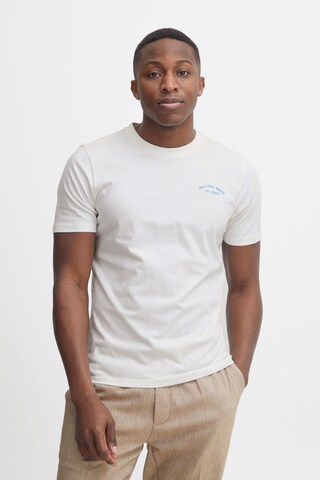 Casual Friday - Camiseta en blanco: frente