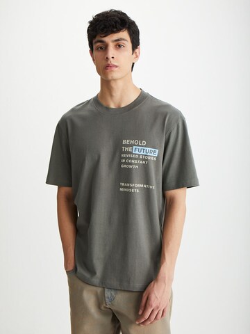 Grimelange Shirt in Grijs: voorkant