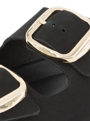 Piece Of Mind Mule 'Comfort' in Black