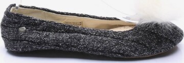 UGG Flats & Loafers in 38 in Grey: front