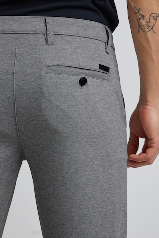 Coupe slim Pantalon chino 'DAVE  BARRO' !Solid en gris