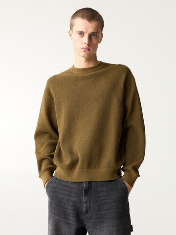 Pull&Bear Sweater in Green: front