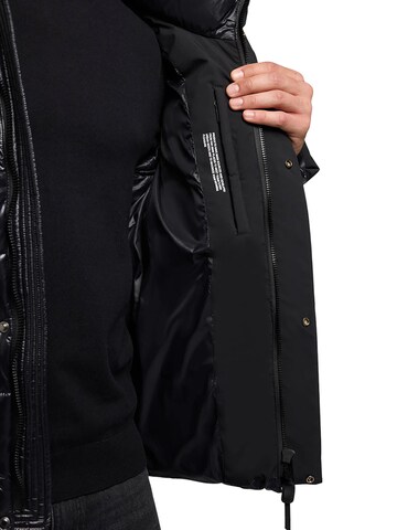 Geacă de iarnă 'Alst' de la khujo pe negru