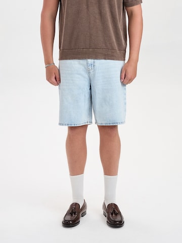 Dxnmxrk Loose fit Jeans 'DXHektor Relaxed Fit Denim Shorts Light Blue' in Blue: front