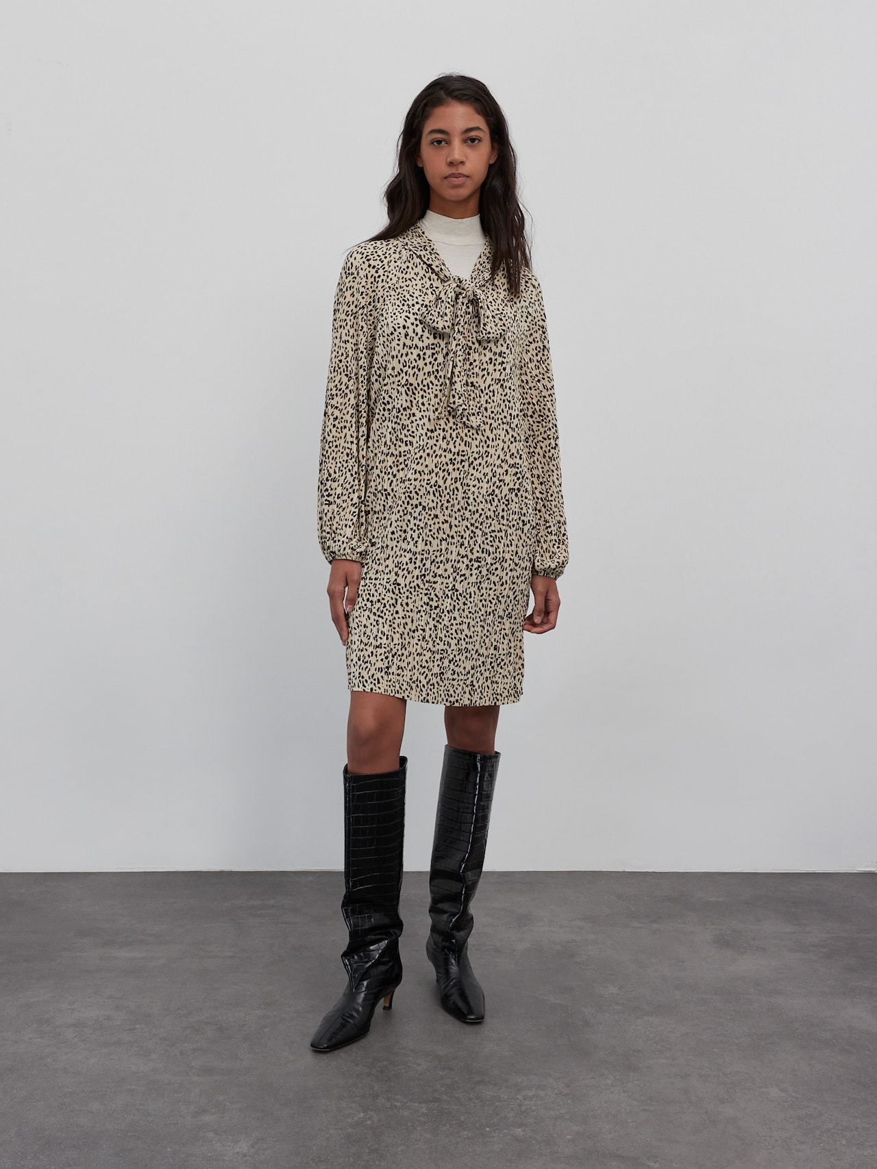 EDITED Robe-chemise 'Johrina' mélange de couleurs