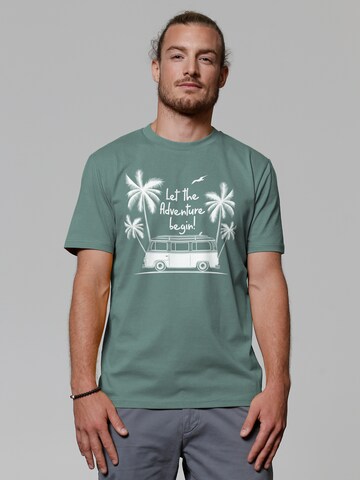 T-Shirt ' Let the adventure begin ' Watapparel en vert : devant