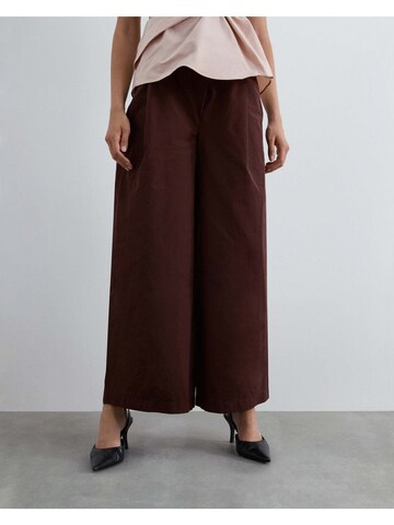 Scalpers Regular Sctafeta Pant ' ' in Rot