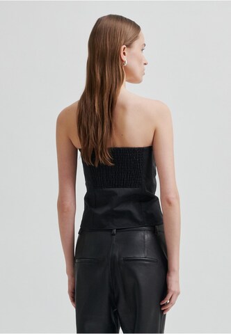 SECOND FEMALE - Top em preto