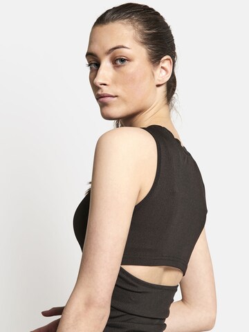 Squad the label Dress 'Cut Out Back' in Schwarz