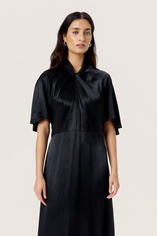 Robe 'Riyan Miria ' SOAKED IN LUXURY en noir
