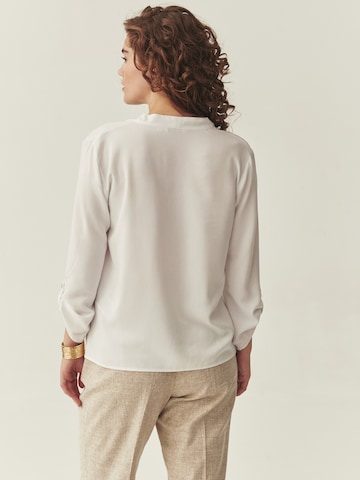 Chemisier 'ELMI 1' TATUUM en blanc