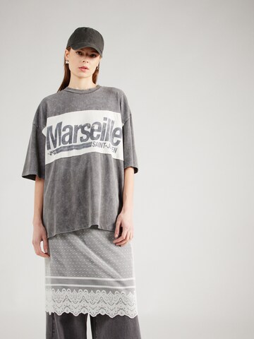 TOPSHOP Oversize tričko 'Marseille' - Sivá: predná strana