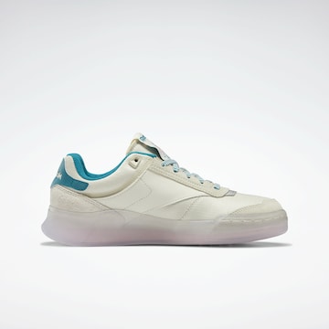 Baskets basses Reebok en beige