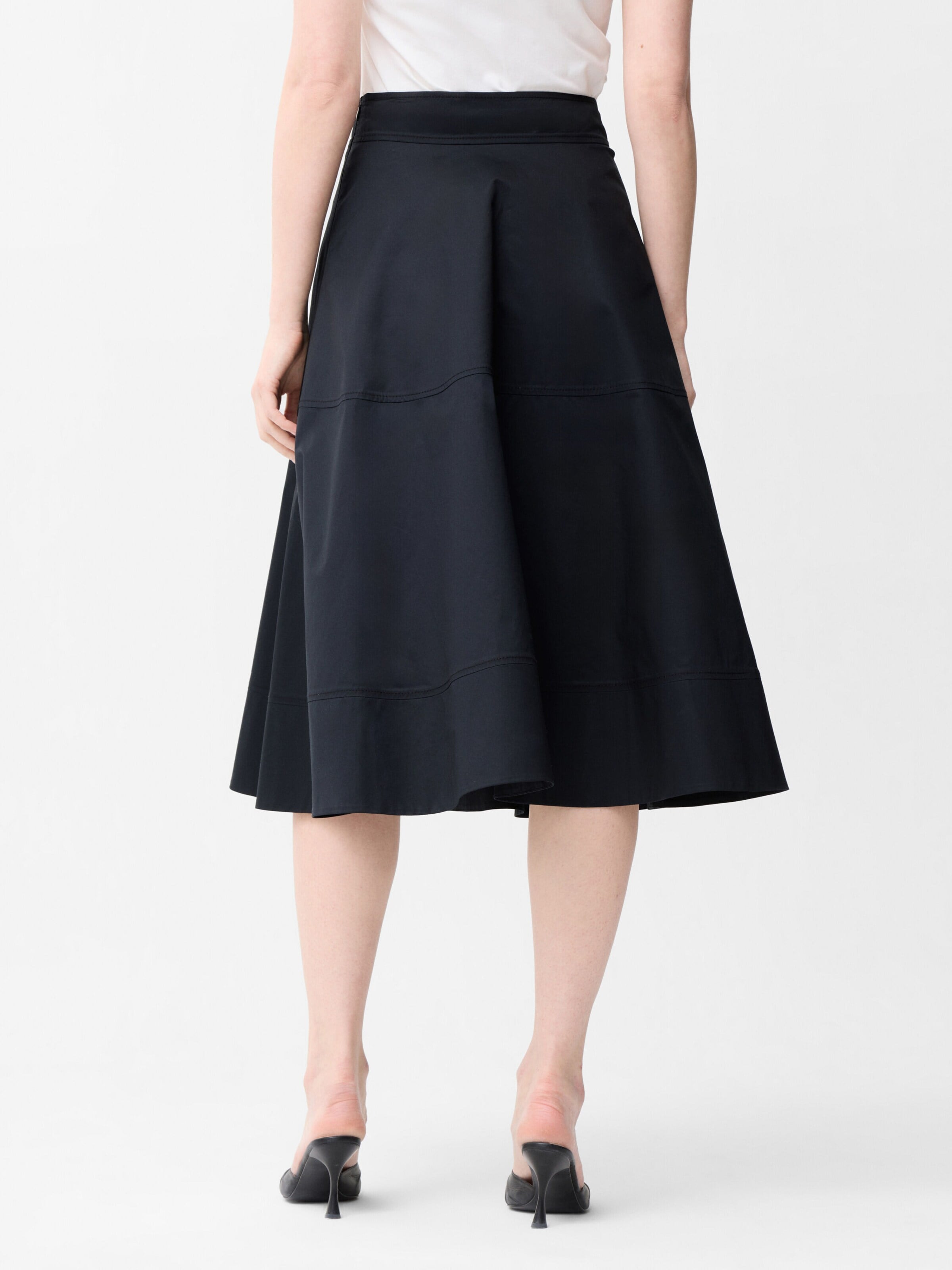 adl Skirt in Black