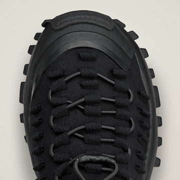ADIDAS BY STELLA MCCARTNEY Halbschuh 'Seeulater 2' in Schwarz
