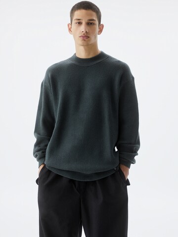 Pull&Bear Pullover in Grün: Vorderseite