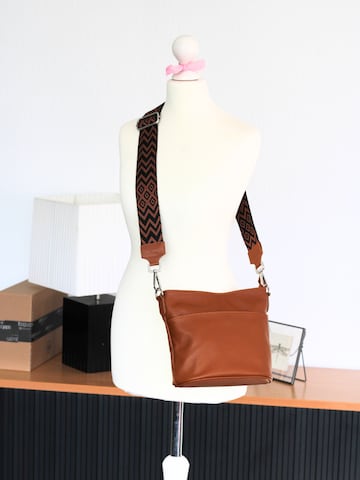 Adel Bags Shoulder bag 'Lina' in Brown