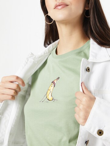 Iriedaily T-Shirt 'Yoganana' in Grün