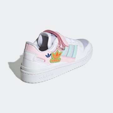 balts ADIDAS ORIGINALS Zemie brīvā laika apavi 'Forum'