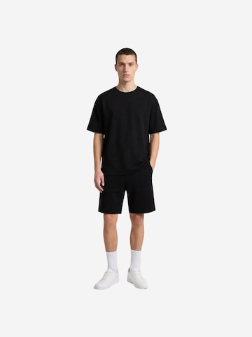 Completo per l'allenamento di Tommy Life in nero