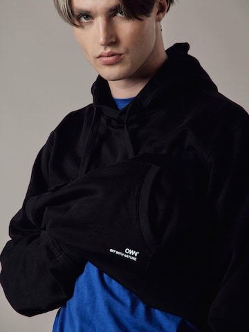 OWN Off With Nature Sweatshirt 'Felpa Felpata con Cappuccio' in Zwart