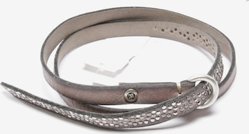 b.belt Handmade in Germany Belt in M in Grey: front