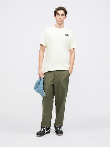 Tricou de la Nike Sportswear pe alb