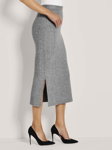 MADELEINE Rok in Grijs