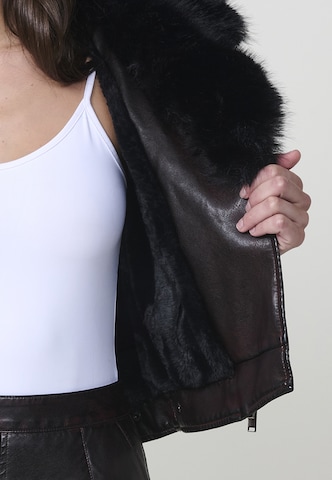 KOROSHI Übergangsjacke in Rot