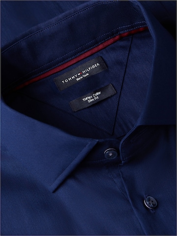 Coupe slim Chemise 'New York' TOMMY HILFIGER en bleu