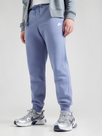 Nike Sportswear Tapered Byxa 'CLUB' i blå: framsida