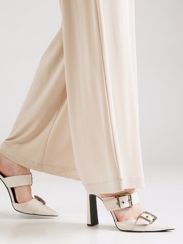 ABOUT YOU - Pierna ancha Pantalón plisado 'Polly' en beige