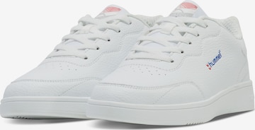 Hummel Sneakers in White