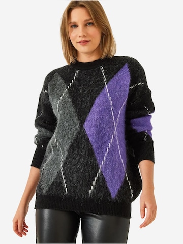 Pullover extra large di Bianco Lucci in nero