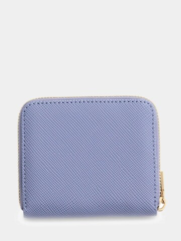 GUESS Wallet 'Laurel' in Purple