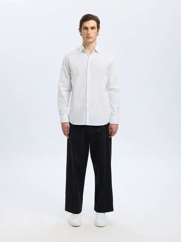 Coupe slim Chemise SELECTED en blanc