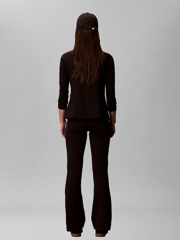 évasé Pantalon Calvin Klein Sport en noir
