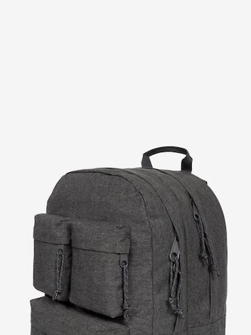 EASTPAK Reppu värissä musta