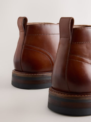 Next - Botines chukka en marrón