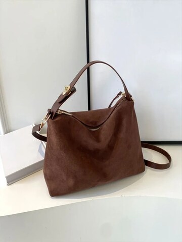Hala Mode - Bolso de mano 'Zipper Faux Suede Pillow Shoulder and Crossbody Bag' en marrón: frente
