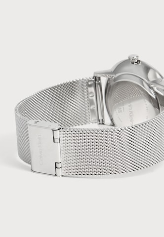 Calvin Klein Analogna ura 'EXCEPTIONAL' | srebrna barva: zadnja stran