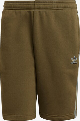 ADIDAS ORIGINALS Regular Trousers in Green: front