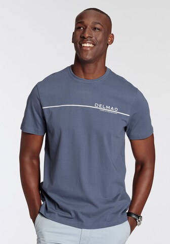 DELMAO Shirt in Blau: Vorderseite