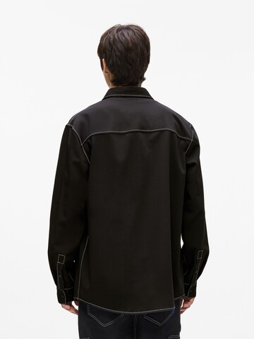 KARL LAGERFELD JEANS - Ajuste regular Camisa en negro