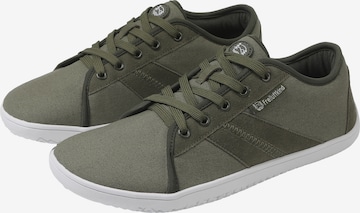 Freiluftkind Athletic Lace-Up Shoes 'Baker' in Green: front