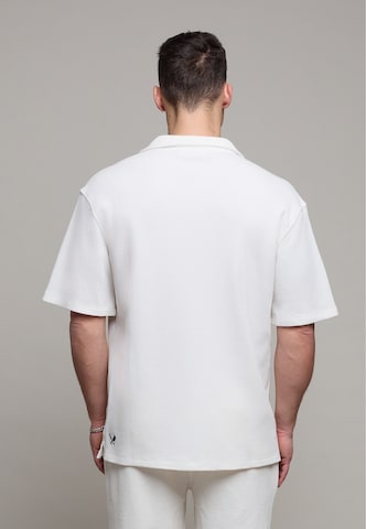 Distorted People Shirt in White