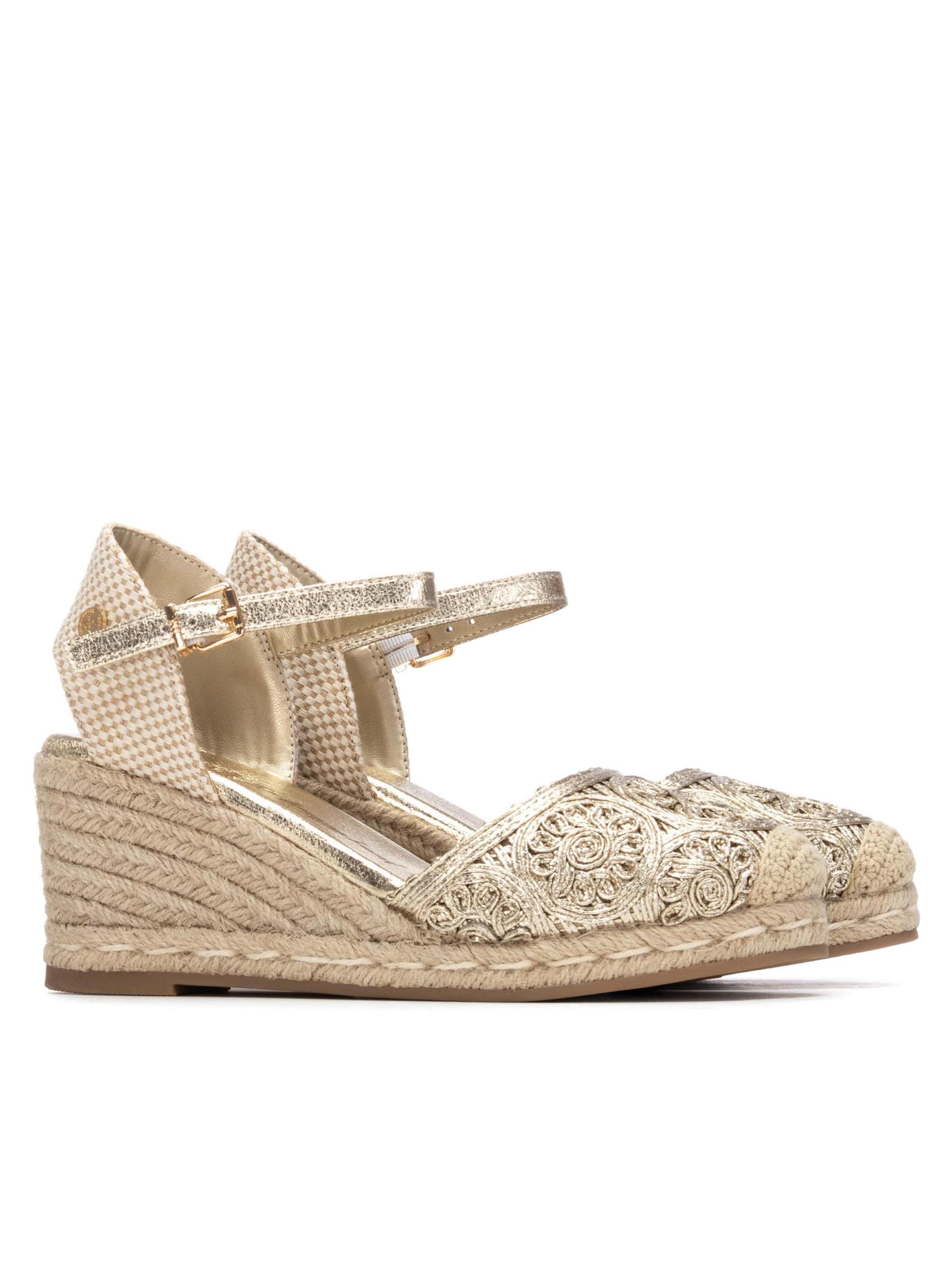 Xti - Sandalias en oro
