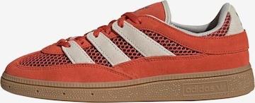 Baskets basses 'Handball Spezial' ADIDAS ORIGINALS en rouge : devant