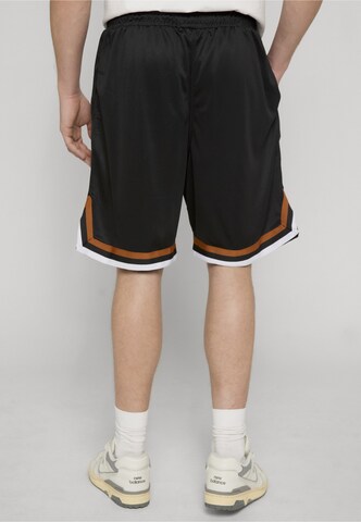 ROCAWEAR - Regular Calças 'Pro' em preto